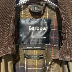 Barbour Men’s Classic Beaufort with Brown Corduroy Collar-Vintage